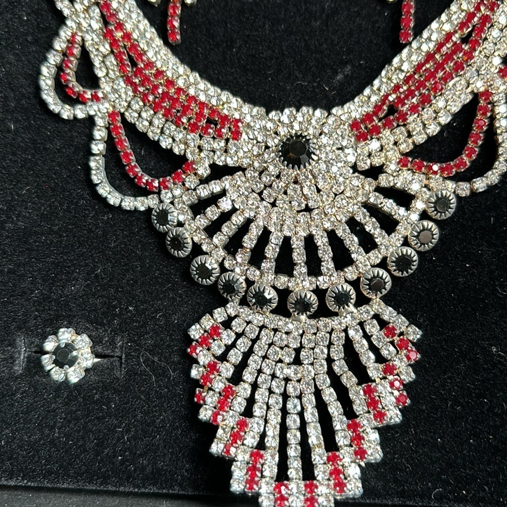 New Rhinestone Formal Set - Picture 2 of 3